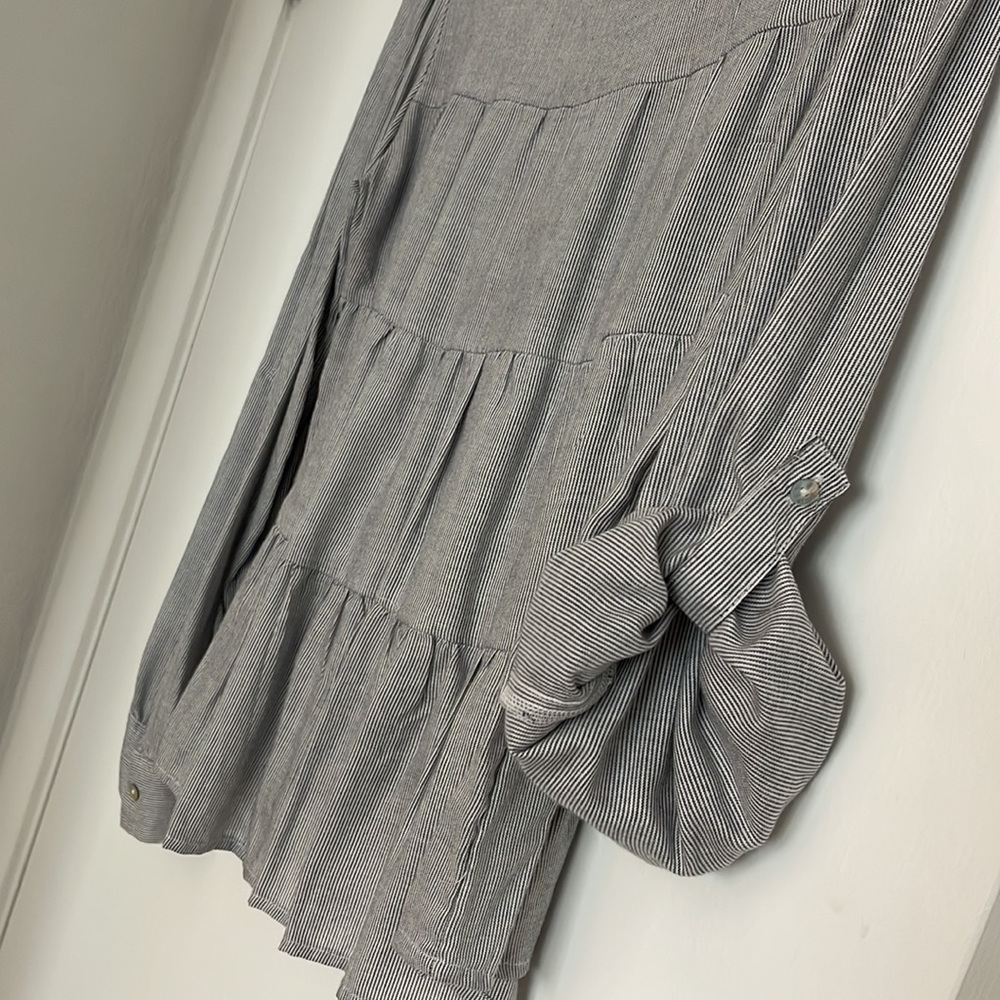 Pinstripe button down - Picture 4 of 5